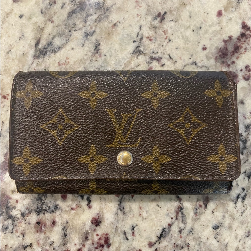 Louis Vuitton Porte-Monnaie Billets Trèsor Wallet